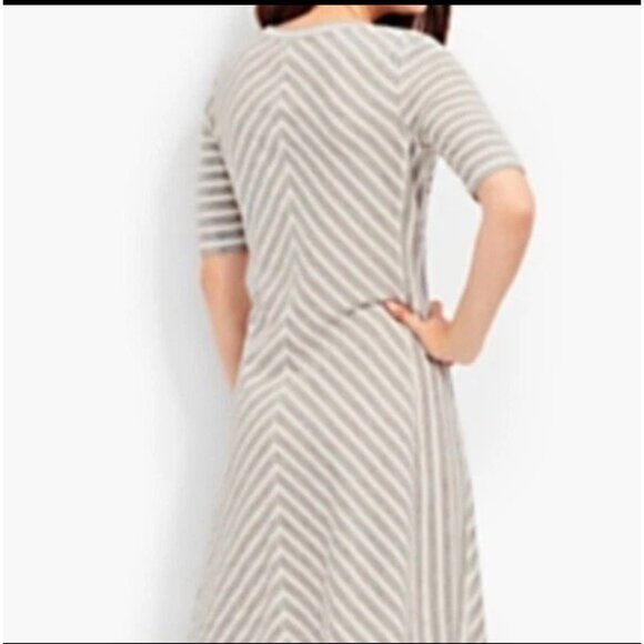 T by Talbots Striped A Line Dress Sz Small Petite Womens Short Sleeve Gray & Whi - Picture 2 of 16